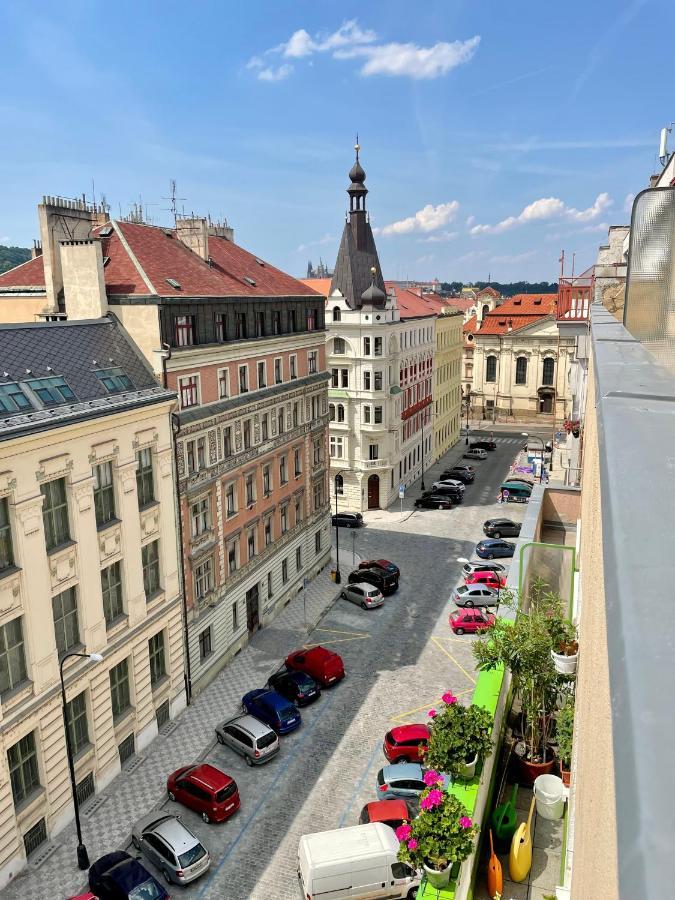 Cool Studio Apartment Prague Exterior photo