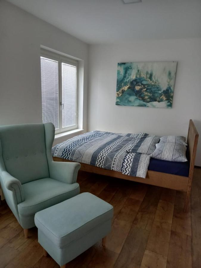 Cool Studio Apartment Prague Exterior photo