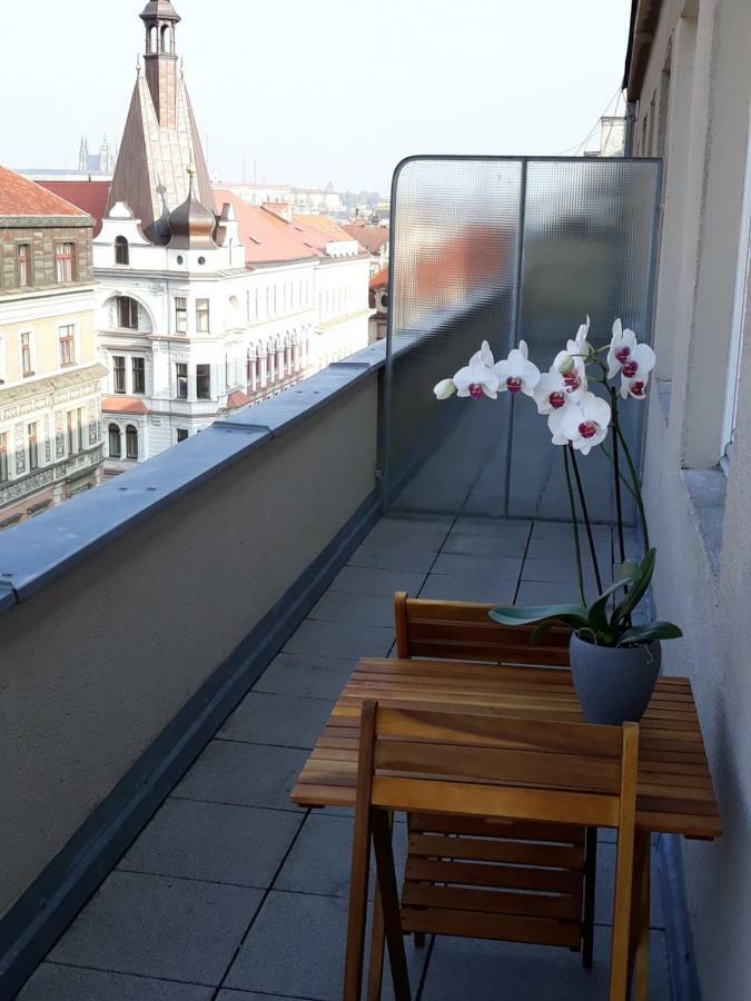 Cool Studio Apartment Prague Exterior photo